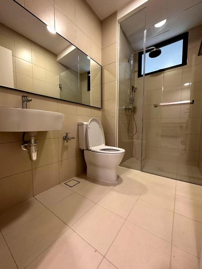 The Apple Premier Condo Three Bedroom In Melaka Exterior photo